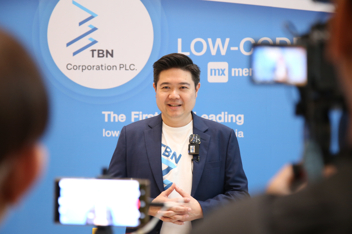 Khun Panayu Sirikrachangsri